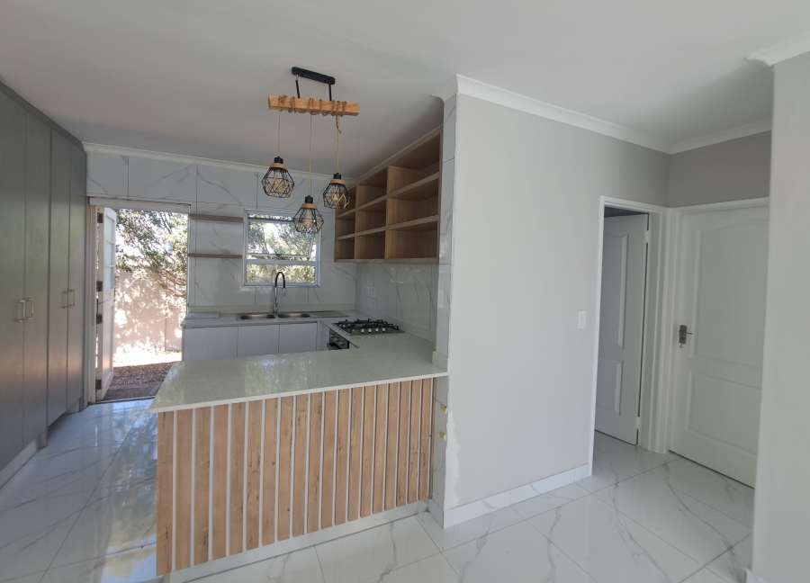 To Let 3 Bedroom Property for Rent in Sunningdale Western Cape